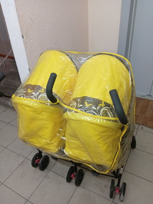 Продам коляску для близнецов