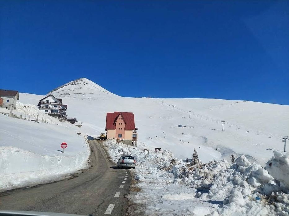 Proprietar vând parcele teren Rânca