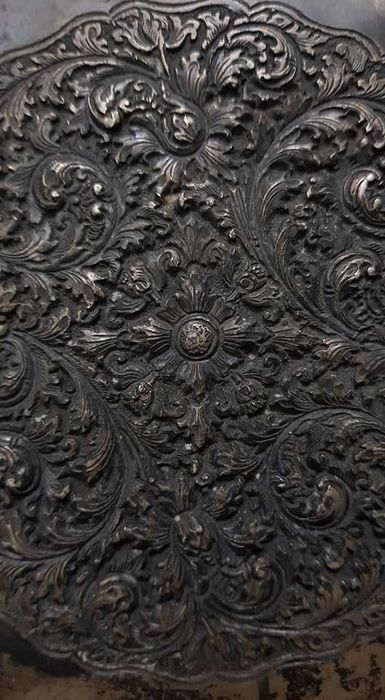 Продавам азиатска сребърна чиния от края на 19 век