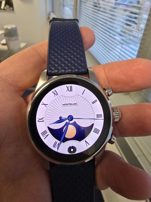 Montblanc Summit 3 Smartwatch – Titanium – Full Box – Stare excelenta + curea piele neagra