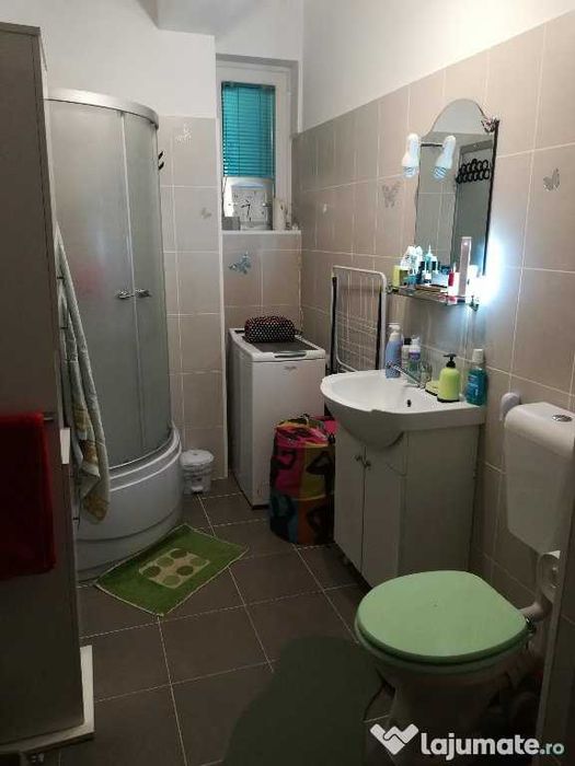 Vand Garsoniera mobilata/spatioasa/decomandata/LOC PARCARE INCLUS