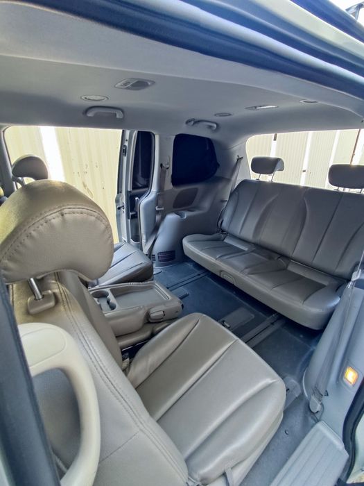 Carnival miniven 2012