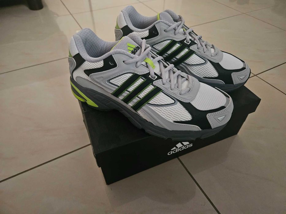 Adidas Response CL