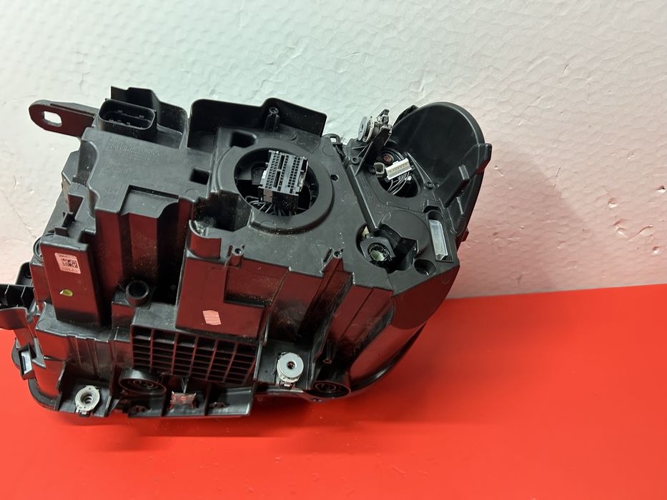 Far faruri bmw X1 F48 LCI full led adaptiv  2019-2021 dreapta