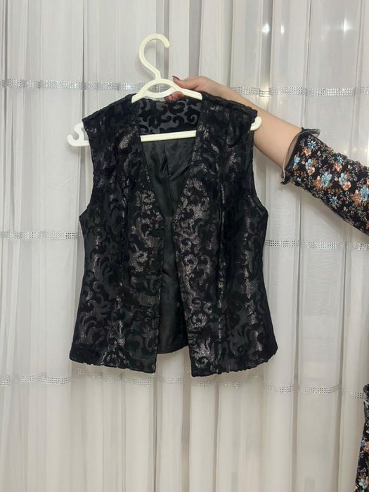 Көйлектер сатылады