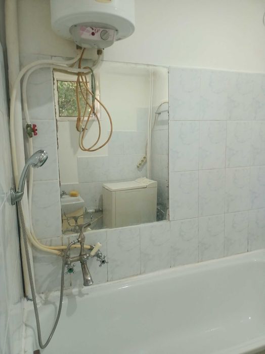 Inchiriez apartament