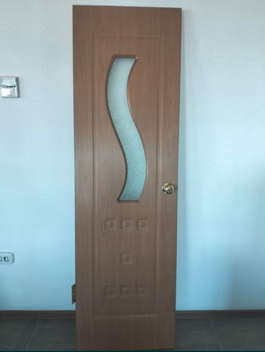 двери деревянные ,межкомнатные