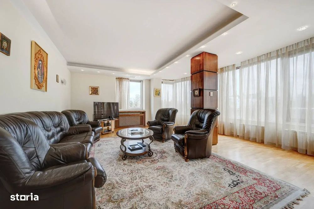 Apartament 3 camere  pe Blvd. Primaverii!