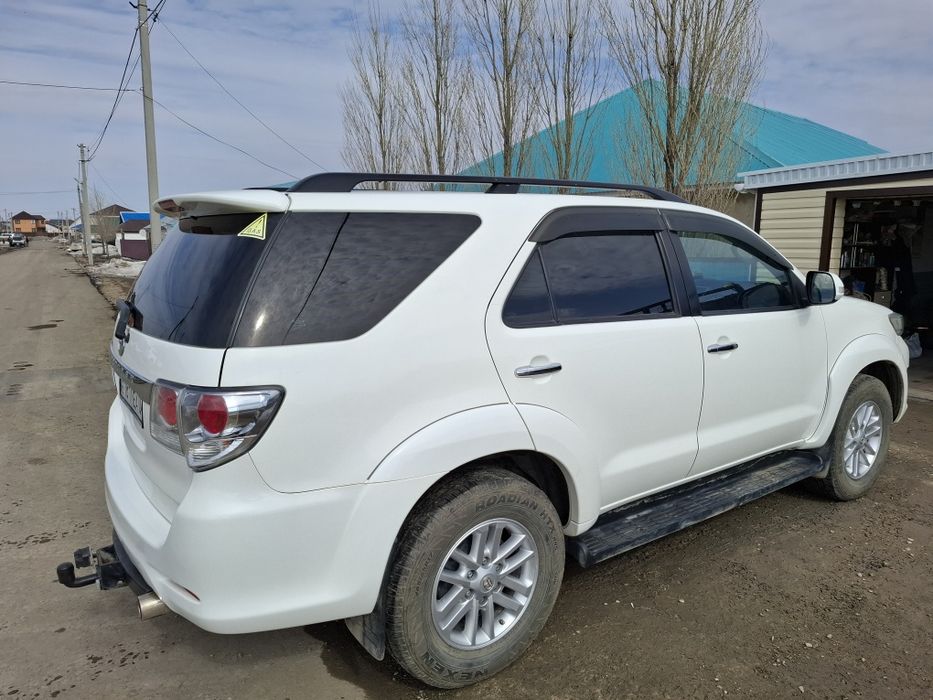 Продам Тойота Фортунер