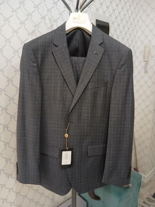 Продам мужской костюм