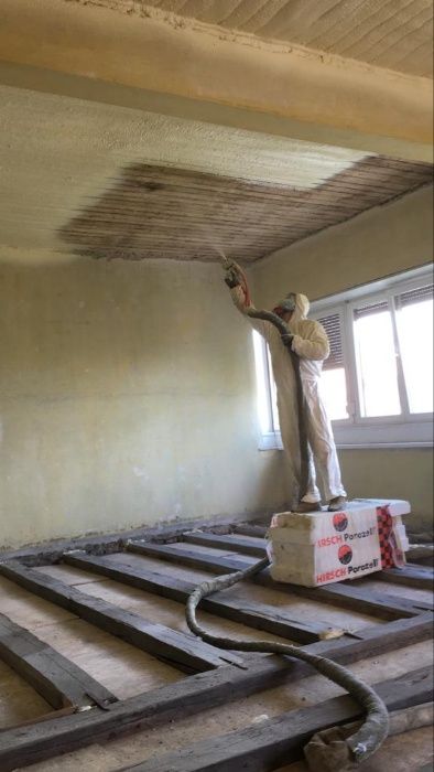 Izolatii cu spuma poliuretanica Izolatie / hidroizolatii