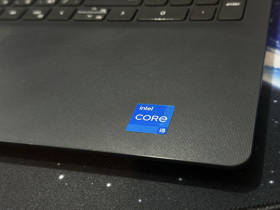 Офисный ноутбук Dell Intel Core i5-1334U