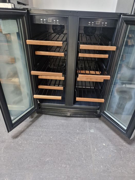 Винен хладилник Lg Side by side