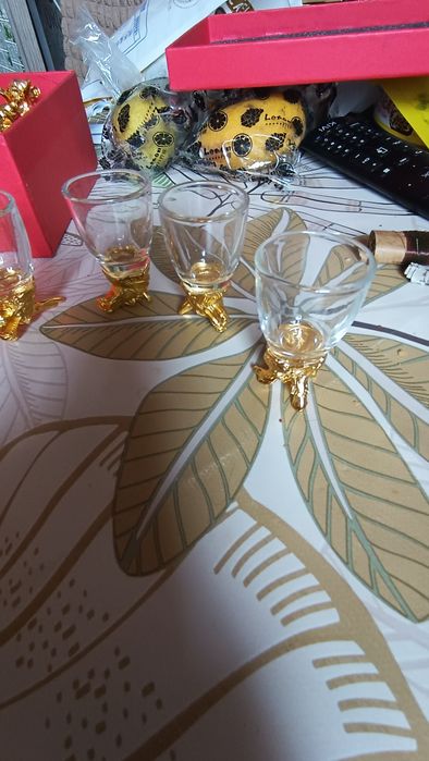 Продам рюмочный набор