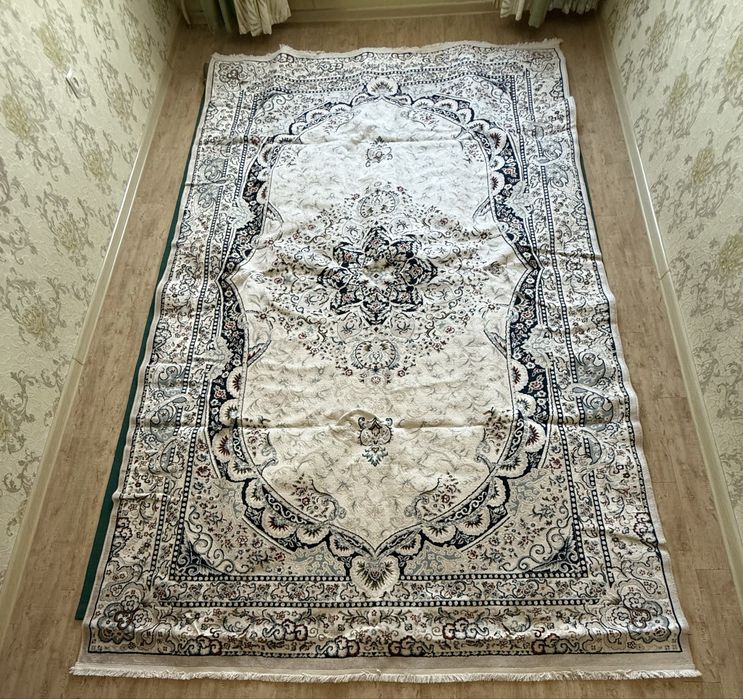 Кілем размері 3х 4 м