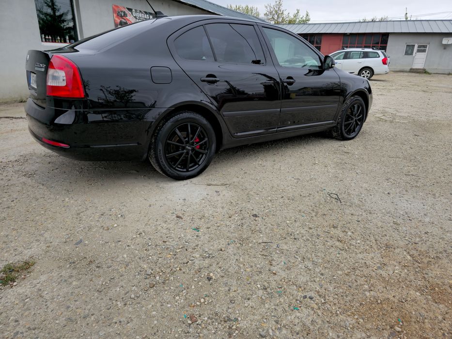 SKODA Octavia 2012 — imagine 4