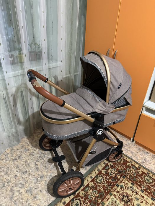 Продам каляску в хоршем состояний