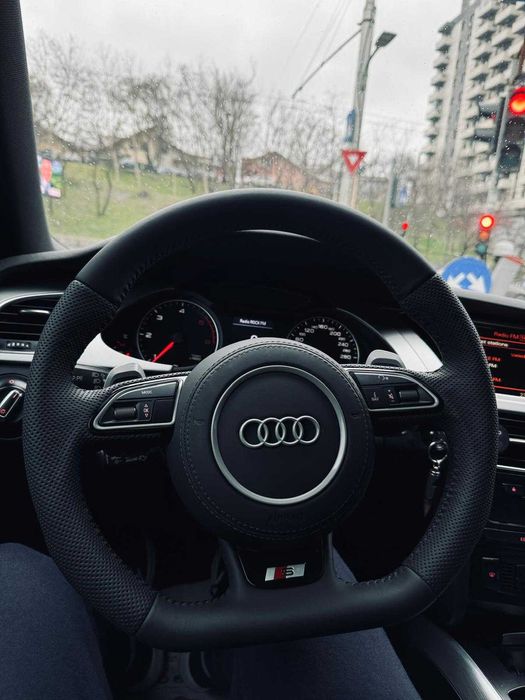 Volan țesit Audi S line cu padele