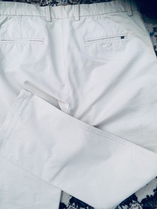 Брюки летние.  Светлые. Не ношены