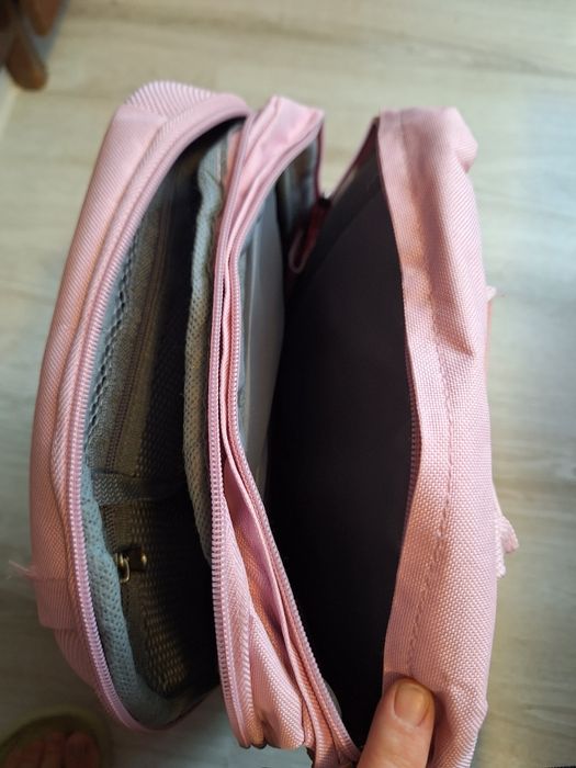 Розова раница за лаптоп
