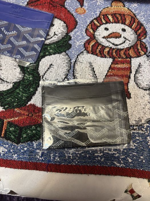 Portofele goyard diferite culori