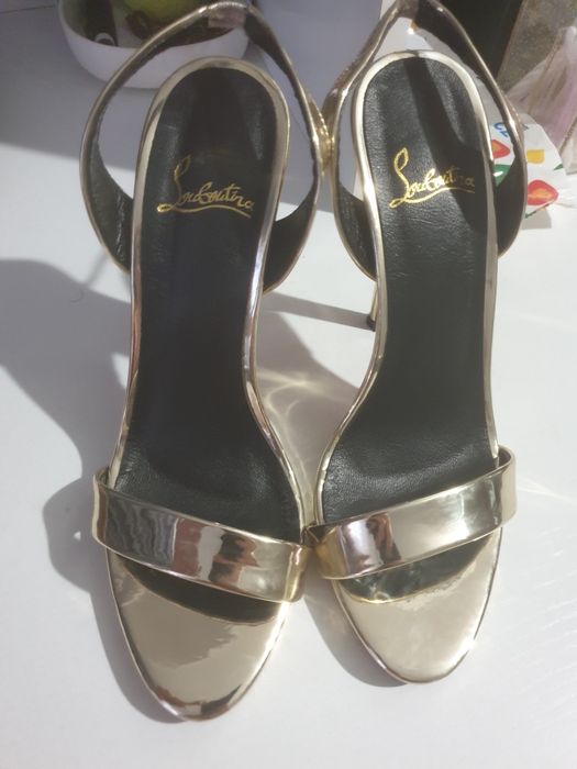 Продам туфли. Очень удобно, модно, стильно, размер 37