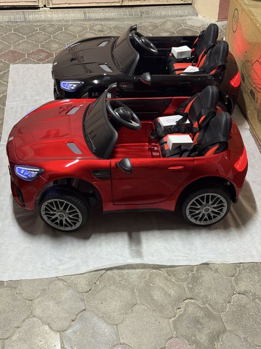 Ikki o’rinli bolalar mashinasi Mercedes Benz GT детская машина с пульт