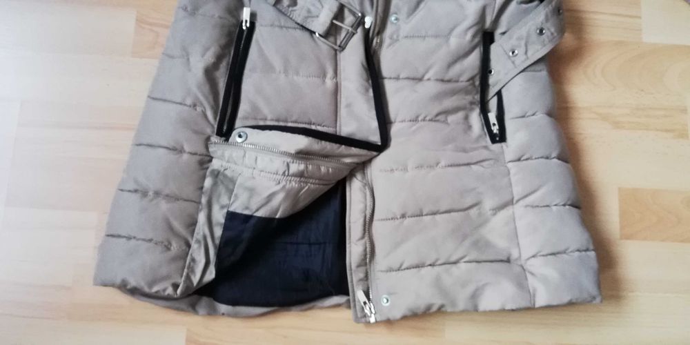 Vând haină matlasată iarnă