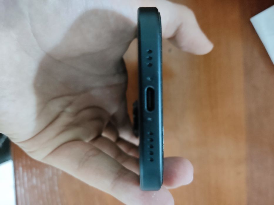 iPhone 15 на чужом айклауд