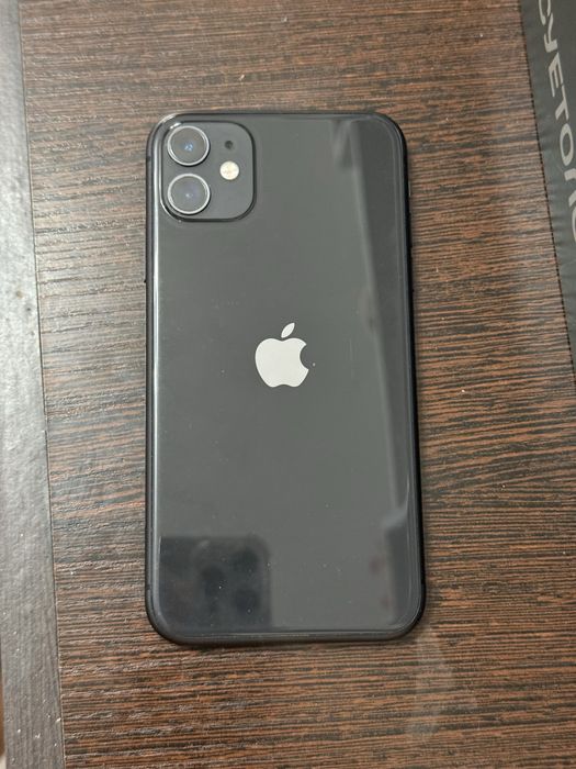 iPhone 11. в Черном цвете. 128 ГБ