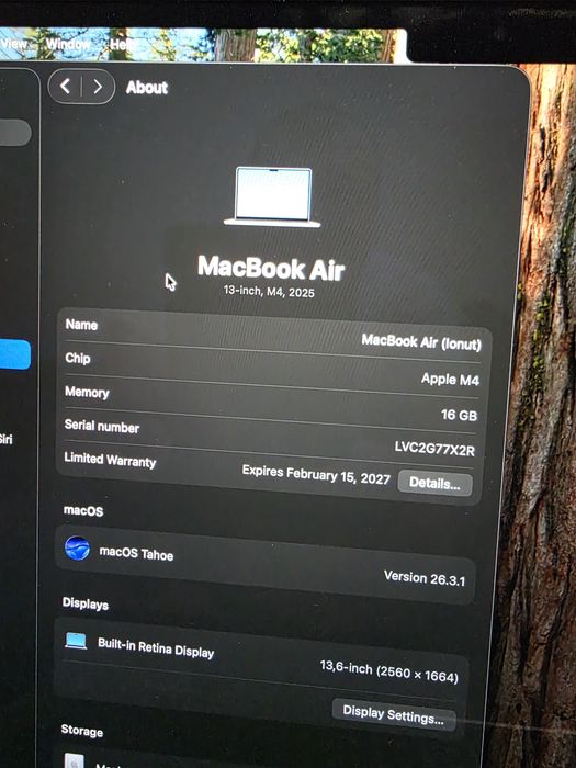 Macbook Air M4 13 inch 2025