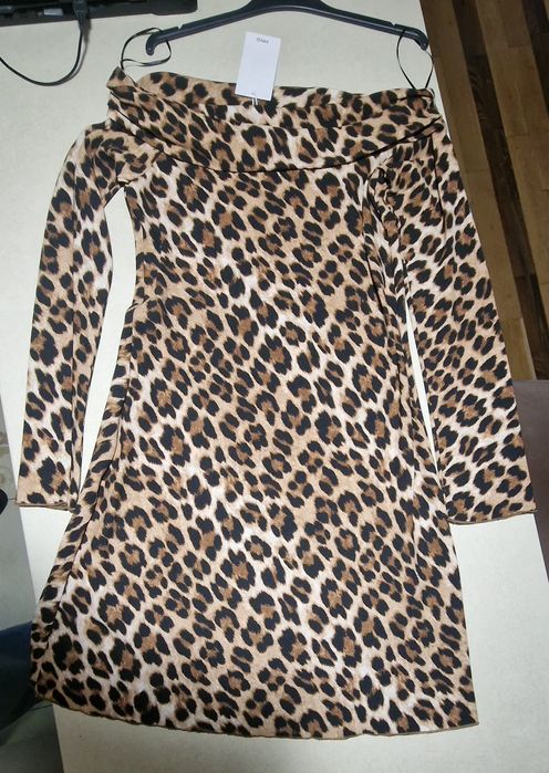 Дамсса рокля на "MANGO"