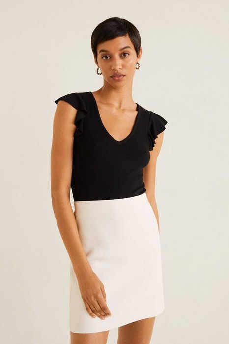 Mango нова черна рипсена блуза с къси набрани ръкави