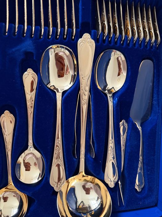 SBS Solingen – 72 части, позлатени прибори, 12 персони, оригинален