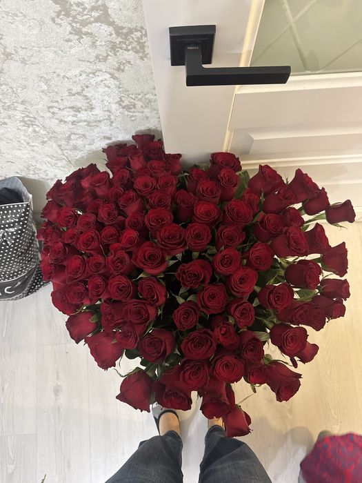 букет роз 101