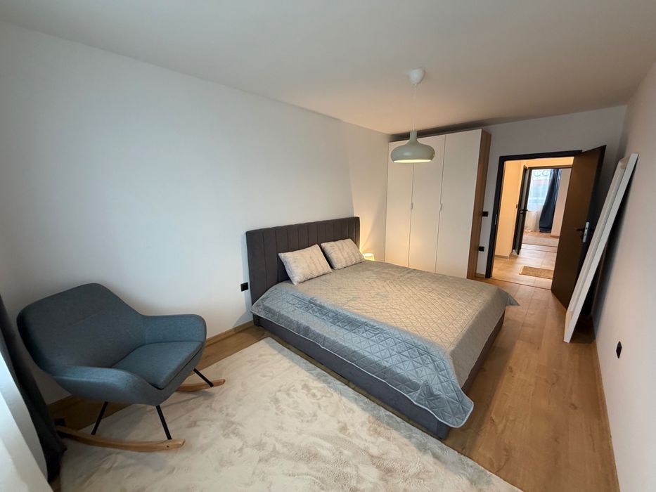 Светъл и просторен четиристаен апартамент в кв. Мусагеница