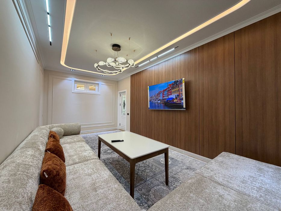 Продается 3х комнатная кв. 82м2. Рудакий. Титова.