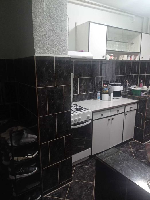 Apartament 3 camere de închiriat