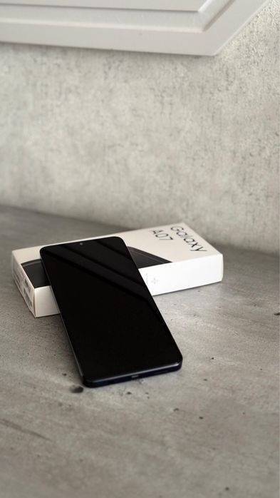 Самсунг А07 4/64