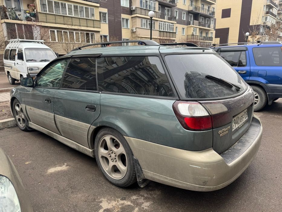 Субару легаси 2001
