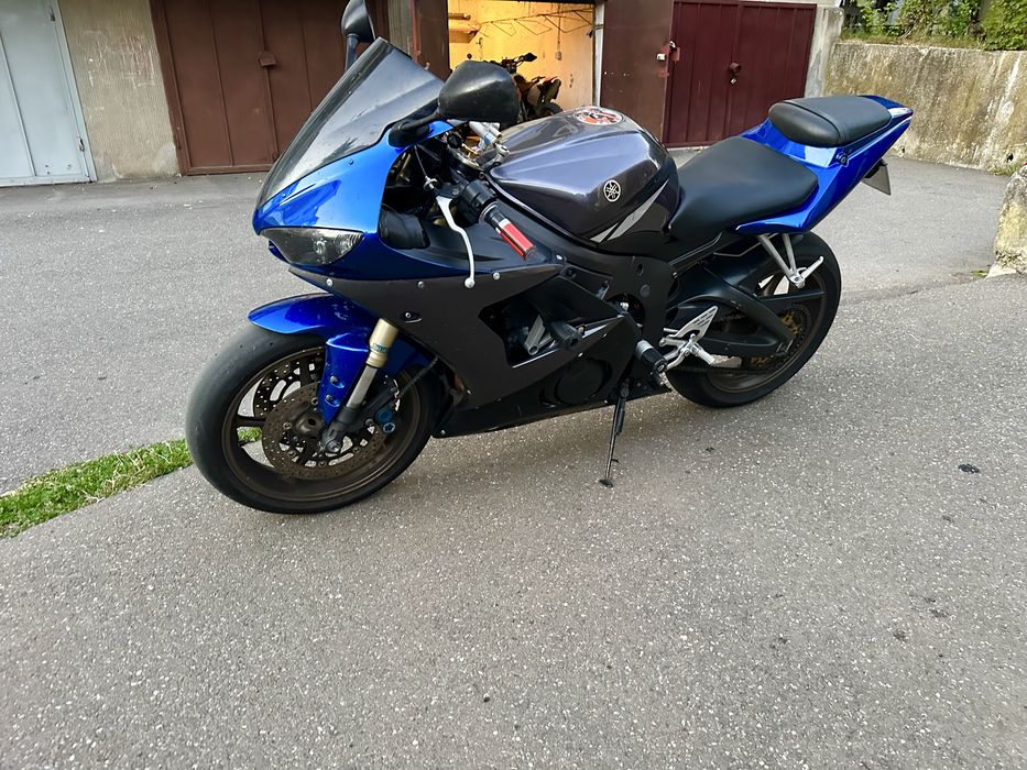 Vand   Yamaha  r6  an fb 2004!
