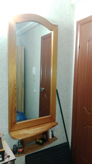 Продам зеркало  в прихожую