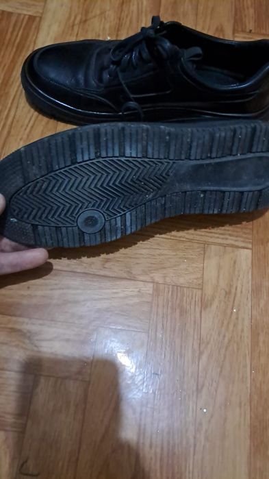 Продам обувь лето осень