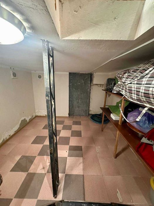 Продается 4х комнатная квартира на Юнусабад-13 квартал Срочно