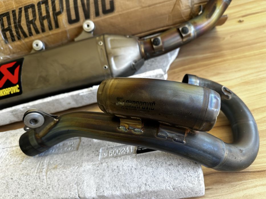 Akrapovic цяла генерация ауспух ктм хусквафна