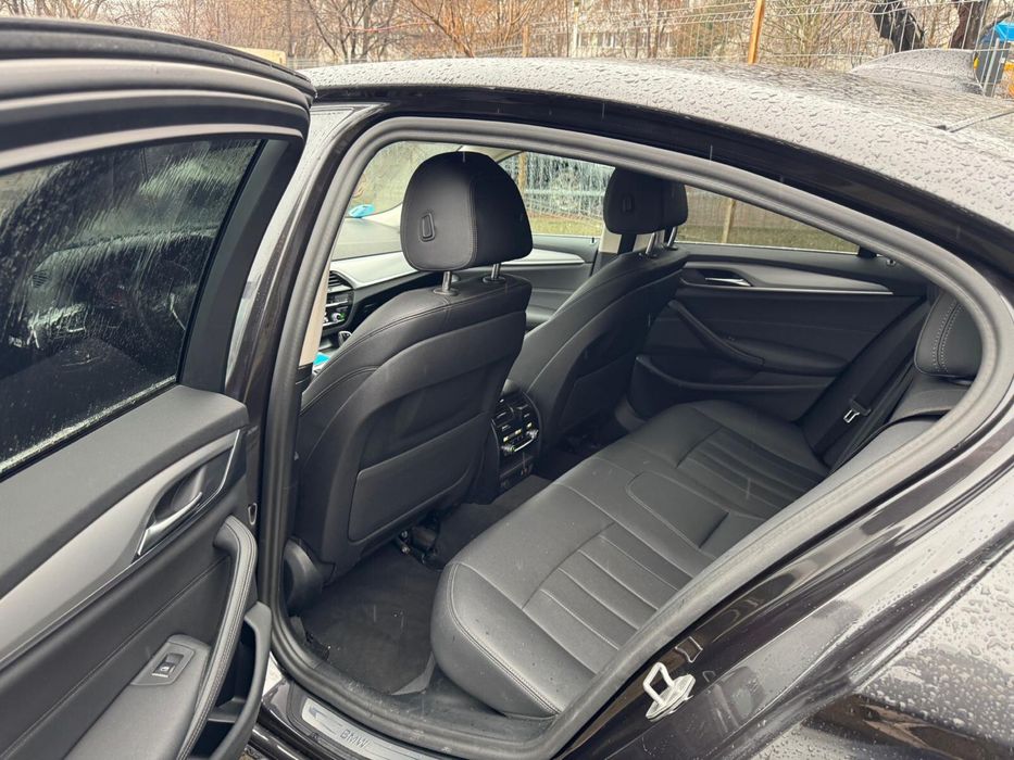 BMW 5 Series 2023 — imagine 3
