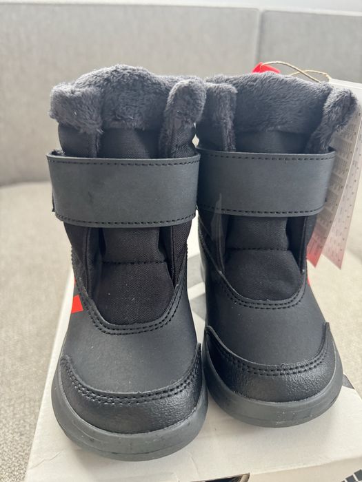 Ботуши Adidas за момче