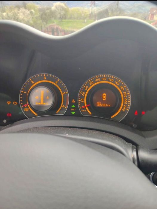 Vând Toyota auris 2.0 d4d