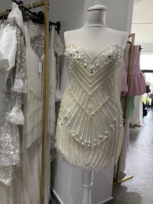 Rochie superba Asos luxe, aplicatii de perle, noua