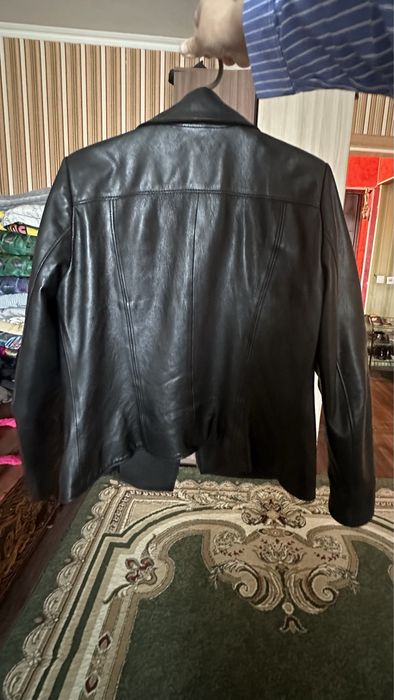 Продам куртку кожанную